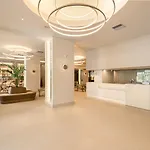 By Ihg 5*