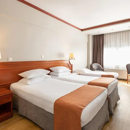 By Ihg Salonicco