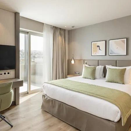 Otel By Ihg Selanik