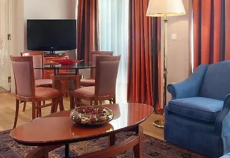 By Ihg Salonicco