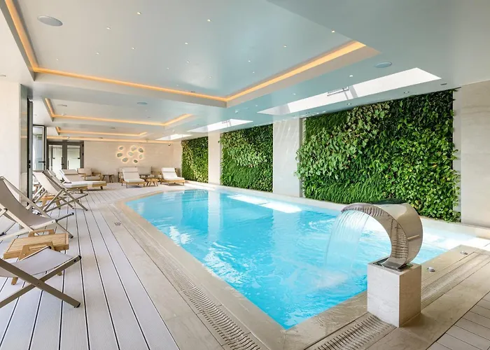 Hotel By Ihg Thessaloniki
