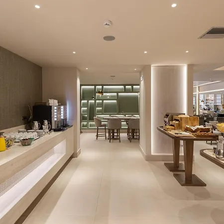 By Ihg Hotel