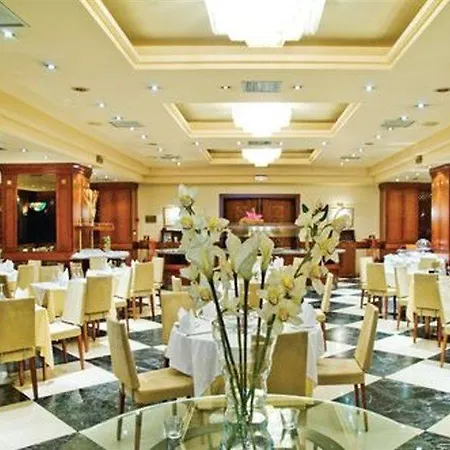 By Ihg Hotel 5*