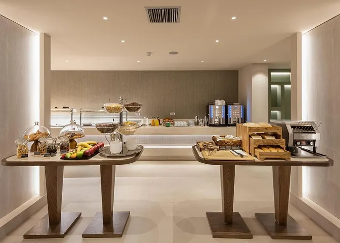 By Ihg 5*