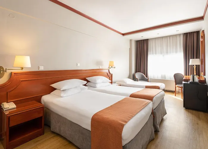 By Ihg Tessalónica