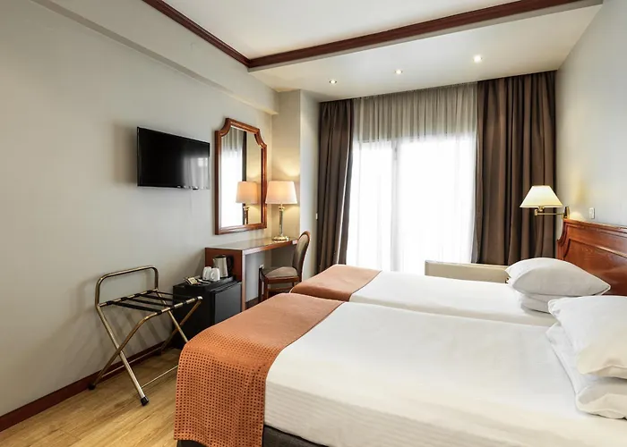 By Ihg