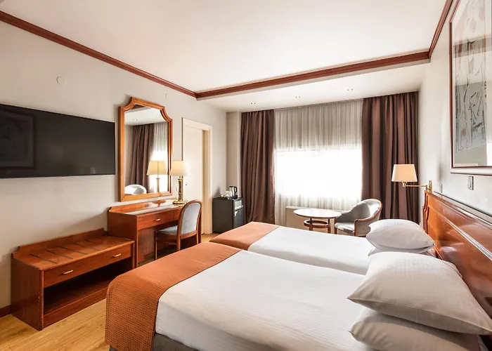 By Ihg 5*