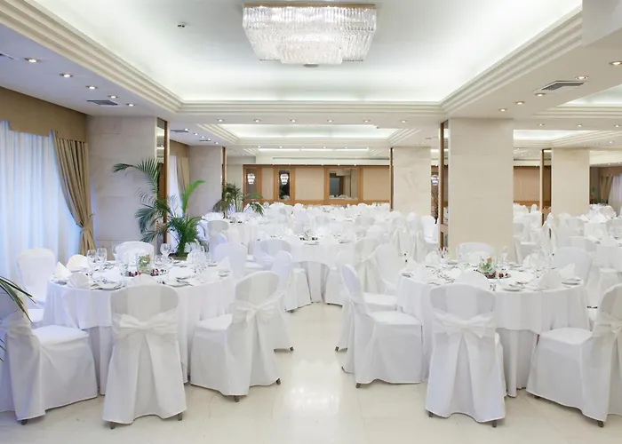 By Ihg Hotel